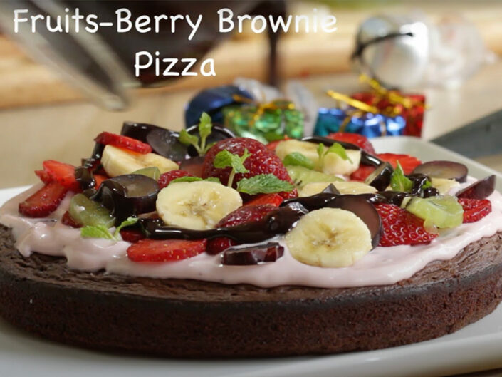 Fruits Berry & Brownie Pizza